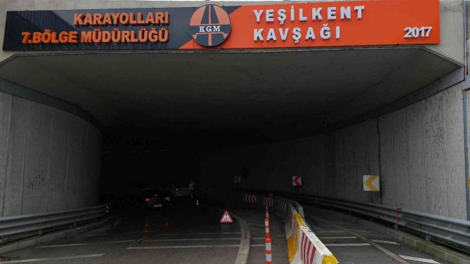 ’Ucube’ alt geçitte yine kaza: 1’i bebek 2 yaralı