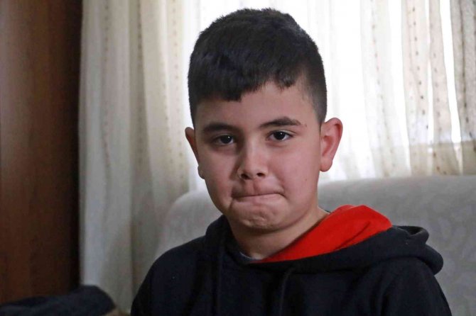 Yangında mahsur kaldığı balkonda gözyaşlarıyla dua eden küçük Deniz: “Bildiğim tüm duaları okudum”