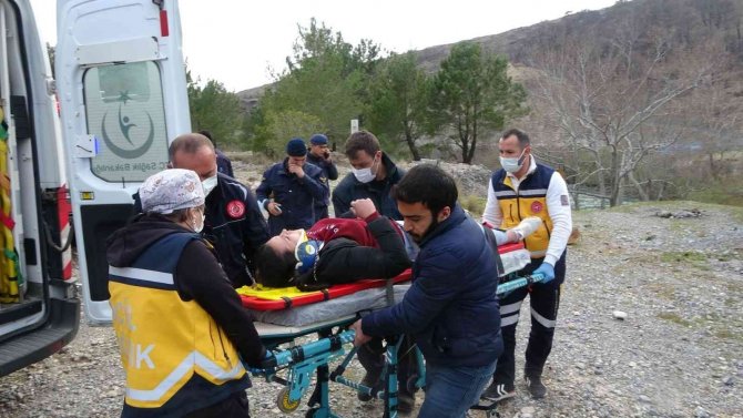 Alman turist ATV ile uçuruma yuvarlandı