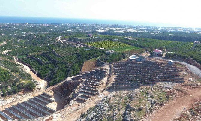 Atıl taşlık arazi güneş enerjisi ile değerlendirildi