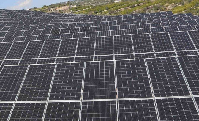 Atıl taşlık arazi güneş enerjisi ile değerlendirildi