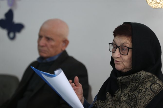 Huzurevi sakinleri tiyatro ve sporla sosyalleşiyor