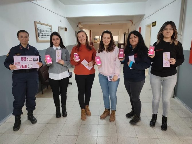 Jandarma 39 kadının telefonuna KADES uygulaması indirdi