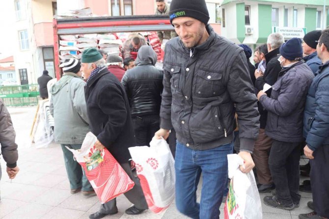 Tohumlar Kepsut Belediyesinden, hasat çiftçiden
