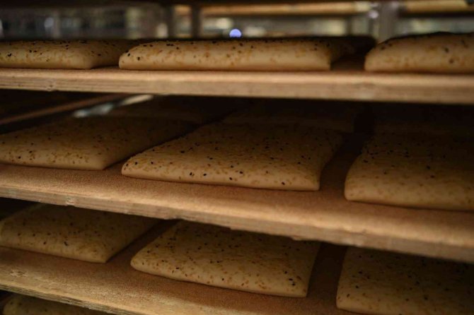 Türkiye’nin en uygun fiyatlı pidesi Balıkesir’de