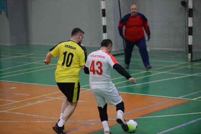 Basın çalışanları futsal ile stres atıyor