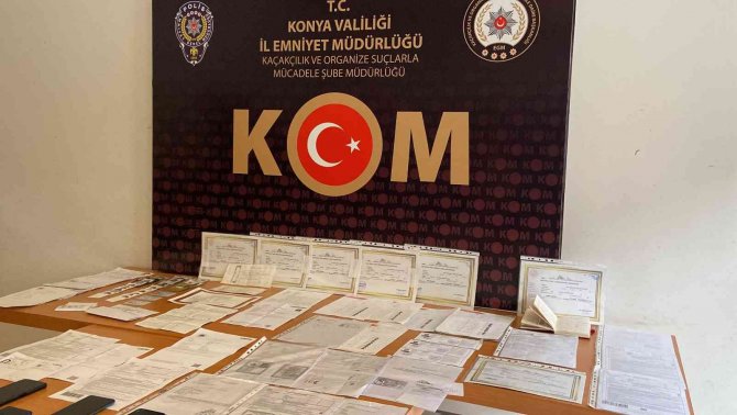 Konya'da sınavlara kopya düzeneği hazırlayan suç çetesi çökertildi