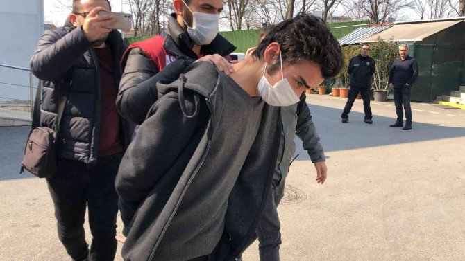 Kuyumcuyu soyan şüpheli saniye saniye görüntülendi