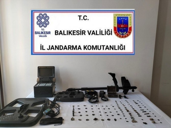 Tarihi eser kaçakçılarına jandarmadan operasyon