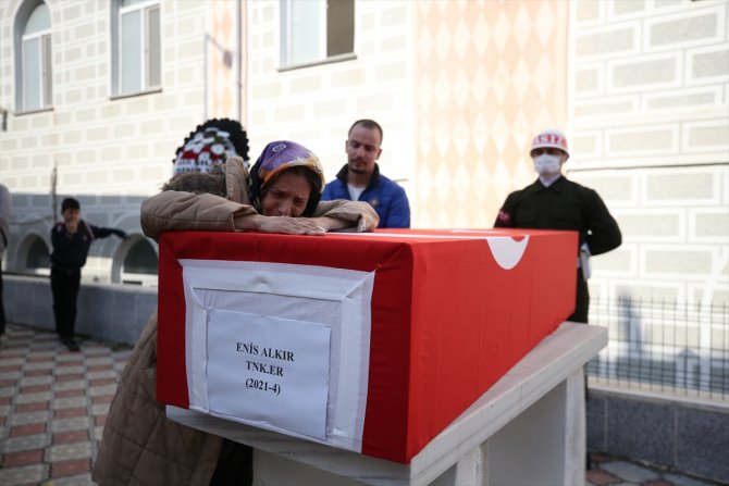 Terhisine 80 gün kala baba evine cenazesi gitti