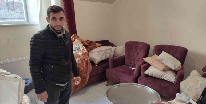 Aldıkları daireyi su bastı, eşyalar kullanılamaz hale geldi