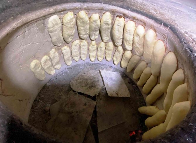 Bahçelerine kurdukları tandır geçim kaynakları oldu