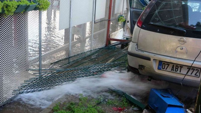 Kaza sonrası şelale gibi su aktı, bakan şaştı kaldı