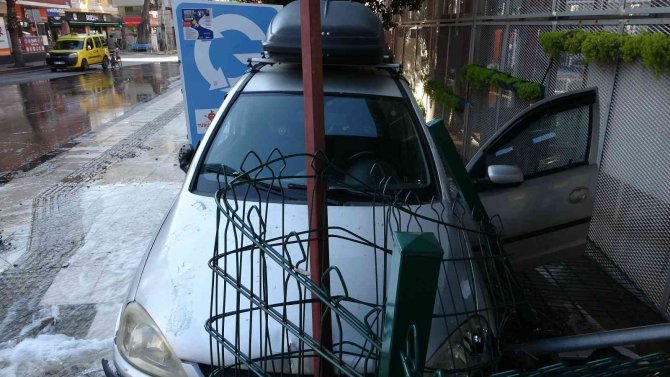 Kaza sonrası şelale gibi su aktı, bakan şaştı kaldı