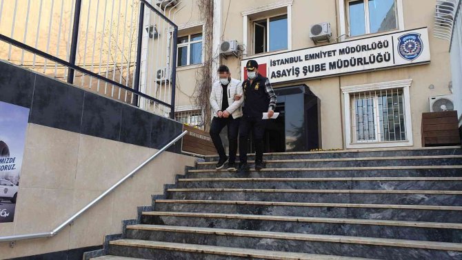 Kendilerini polis olarak tanıtıp 1.5 milyon değerindeki ziynet eşyaları aldılar