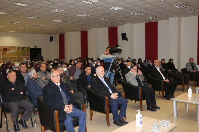 Yunak'ta "Rahmet iklimi ve nefis terbiyesi" konulu konferans düzenlendi