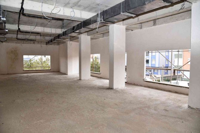 Selçuklu’da "Bedir Sağlık ve Sosyal Tesisi"nde çalışmalar sürüyor