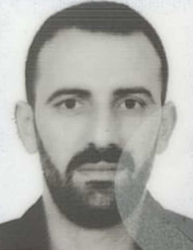 Takla atan otomobilin sürücüsü araçtan fırlayarak hayatını kaybetti