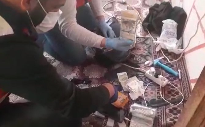 Yabancı uyruklu şahıs evinde 100 bin liralık uyuşturucu ile yakalandı