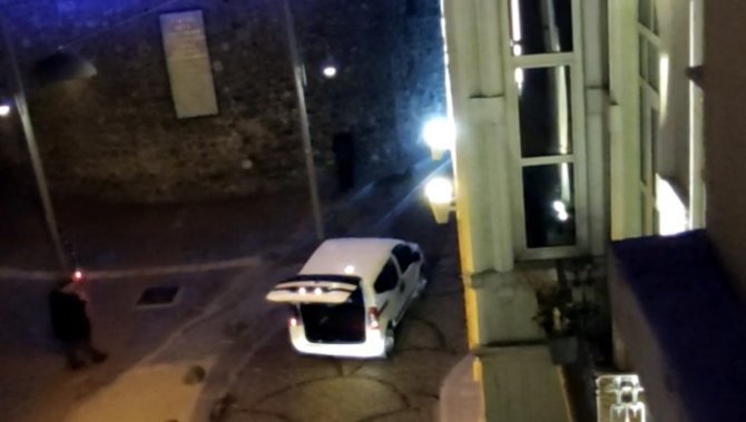 Yol kapatan magandalara polis müdahale etti