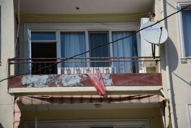 2. kattaki evinin balkonundan düşen kişi yaralandı