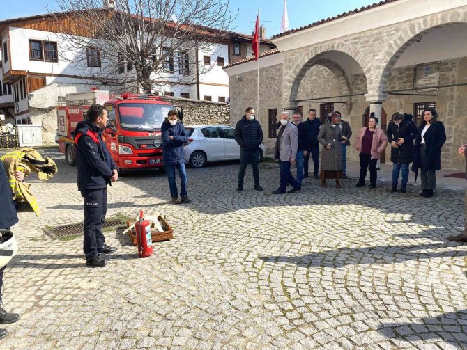 İtfaiyesinden yangınlara karşı eğitim