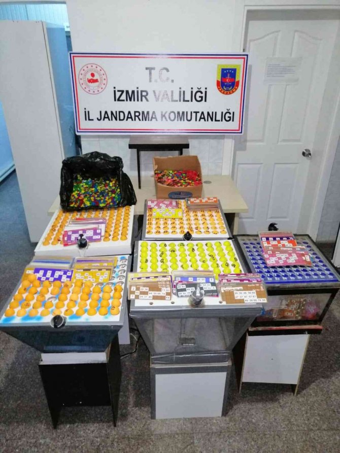 Jandarmayı görünce kumarhanenin ışıklarını kapadılar