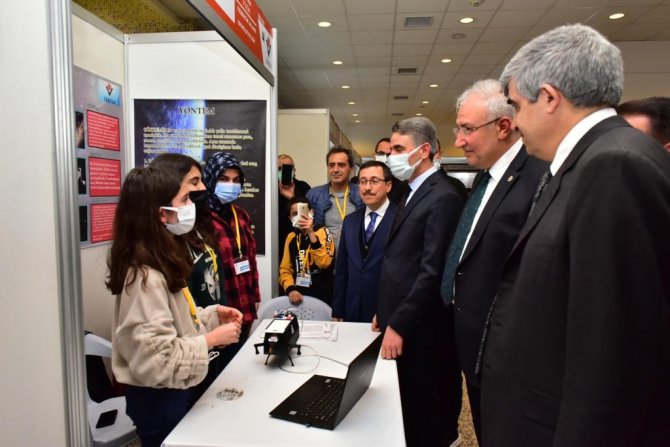 Öğrencilerin projeleri görücüye çıktı