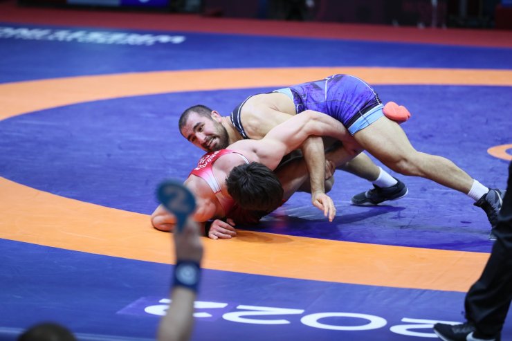 Avrupa Güreş Şampiyonası'nda 3 Türk güreşçi finale yükseldi