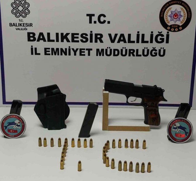 Balıkesir’de polisten 277 şahsa ’Huzur’ operasyonu