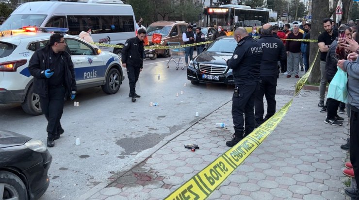 Cadde ortasında silahlı saldırı