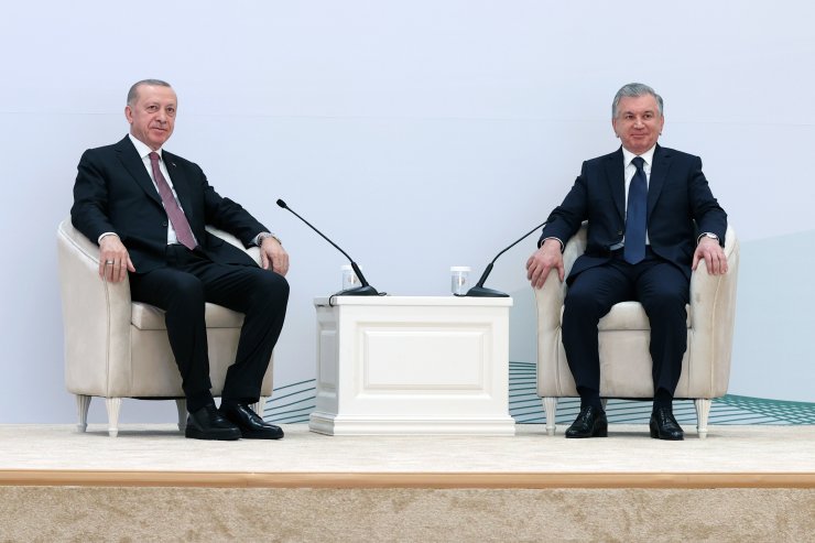 Erdoğan, Özbekistan Cumhurbaşkanı Mirziyoyev’le dostluk ağacı dikti