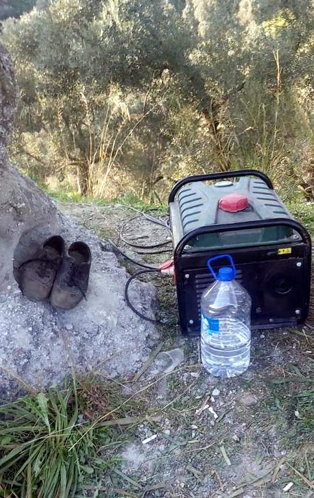 Hazine arazisinde kaçak kazı yapan 9 şüpheli suçüstü yakalandı