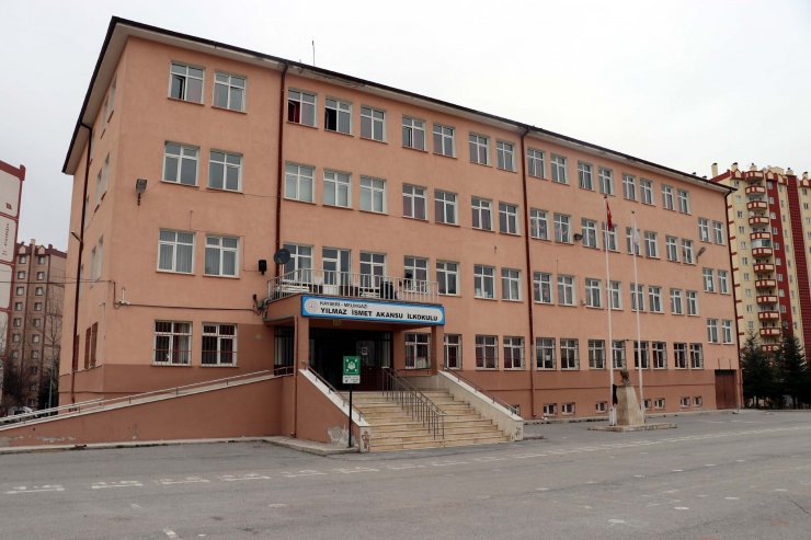 Kayseri'de 220 öğrenci, pilavdan zehirlendi