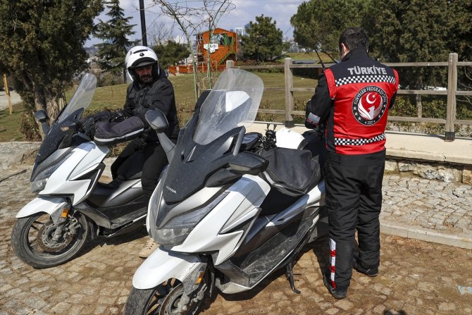 Motokuryelerin sahipsiz köpeklerle "zorlu imtihanı" sürüyor