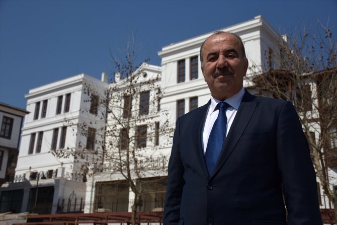 Simgesi Taş Mektep kapılarını yeniden açmaya hazırlanıyor