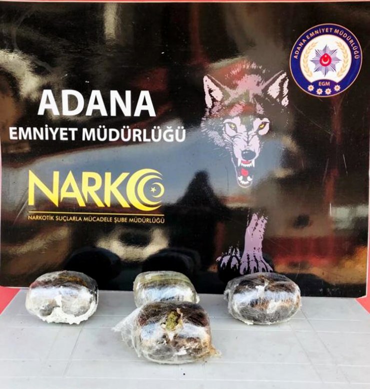 Aracının tamponundan 4 kilo 700 gram esrar çıktı; ‘Teyzemden korkup sakladım’ dedi