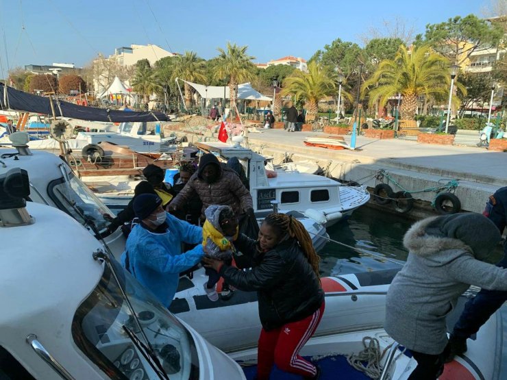 İzmir'de göçmen kaçakçılığına 5 tutuklama