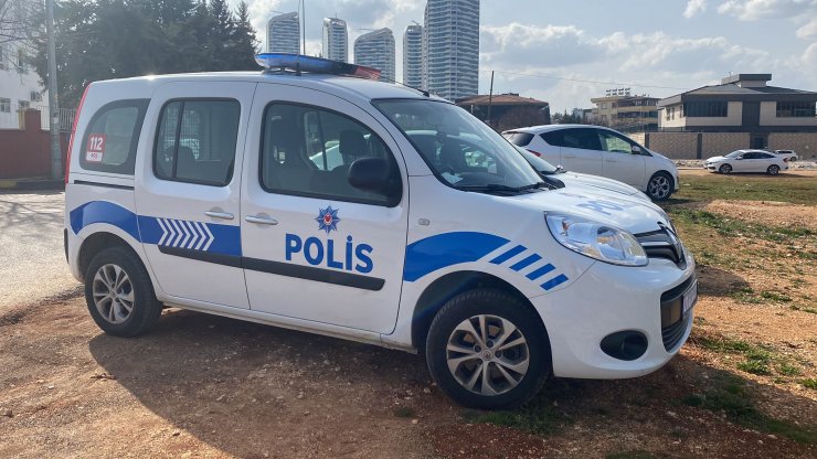 Öğrencilerin tartışması, veliler karışınca silahlı kavgaya dönüştü