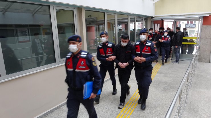 2 ilde 'PKK'ya finansman' operasyonu: 5 gözaltı