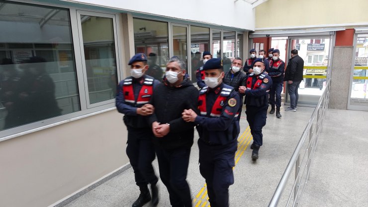 2 ilde 'PKK'ya finansman' operasyonu: 5 gözaltı