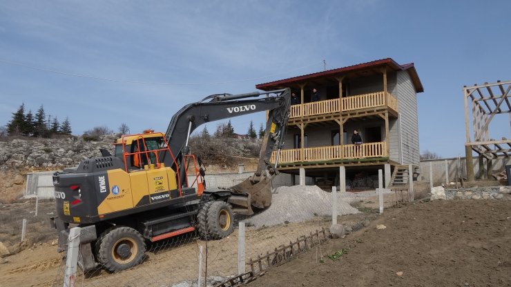 Çorum'da su havzasındaki 10 kaçak yapı için yıkım kararı
