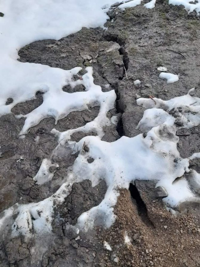 Heyelanda 5 ev kullanılamaz hale geldi