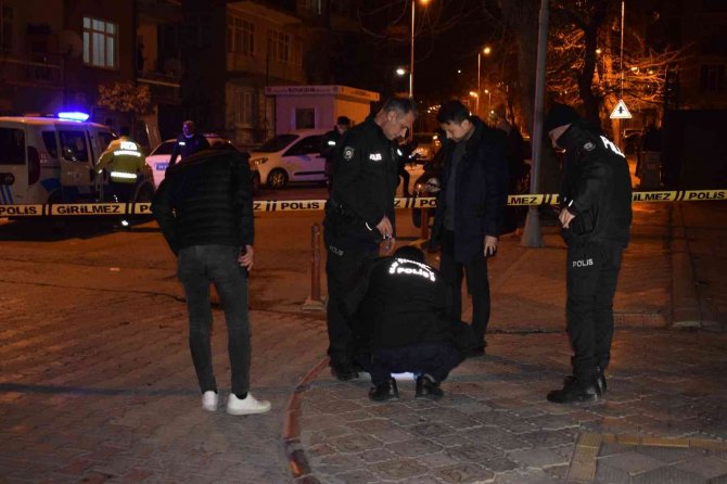 İki grubun silahlı kavgası kanlı bitti