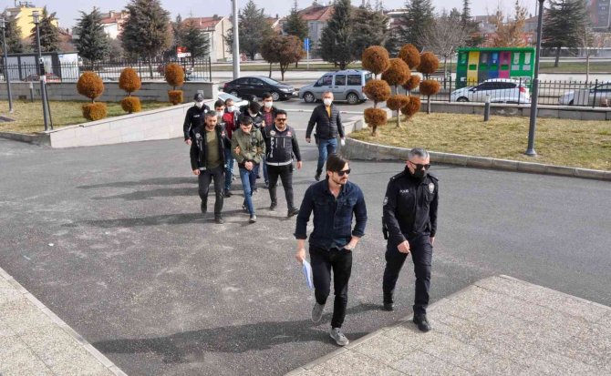 Karaman’da uyuşturucu ticaretinden 3 kişi tutuklandı