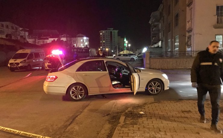 Market sahibini eski çalışanı tabancayla yaraladı