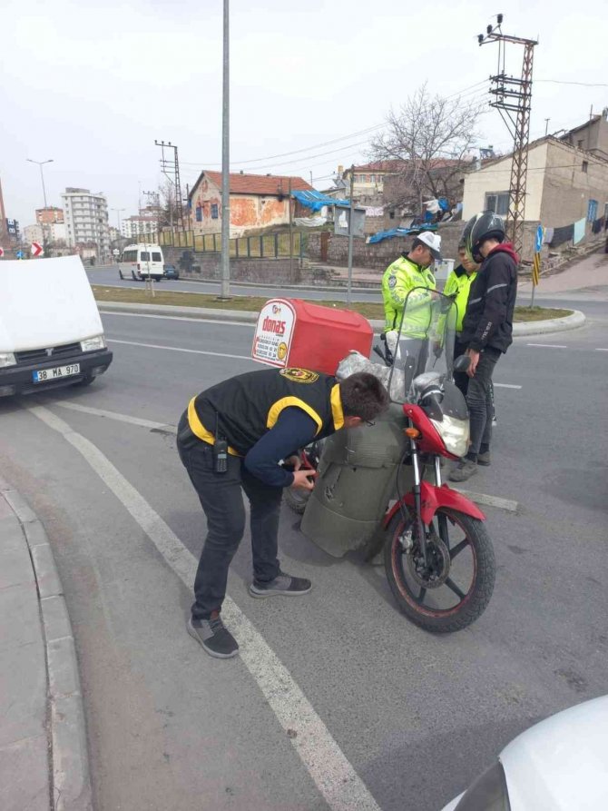 Oto hırsızlığının önlenmesi için uygulama yapıldı