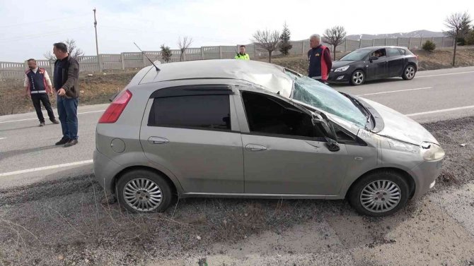Otomobil 30 metre sürüklendi: 4 yaralı