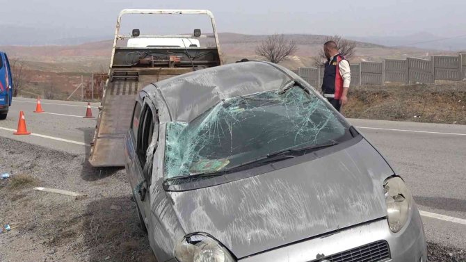 Otomobil 30 metre sürüklendi: 4 yaralı