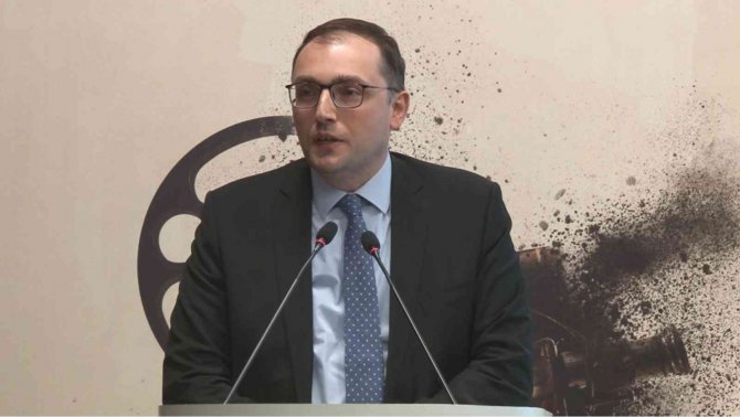 Türkiye’deki sinema sansürü kitap oldu